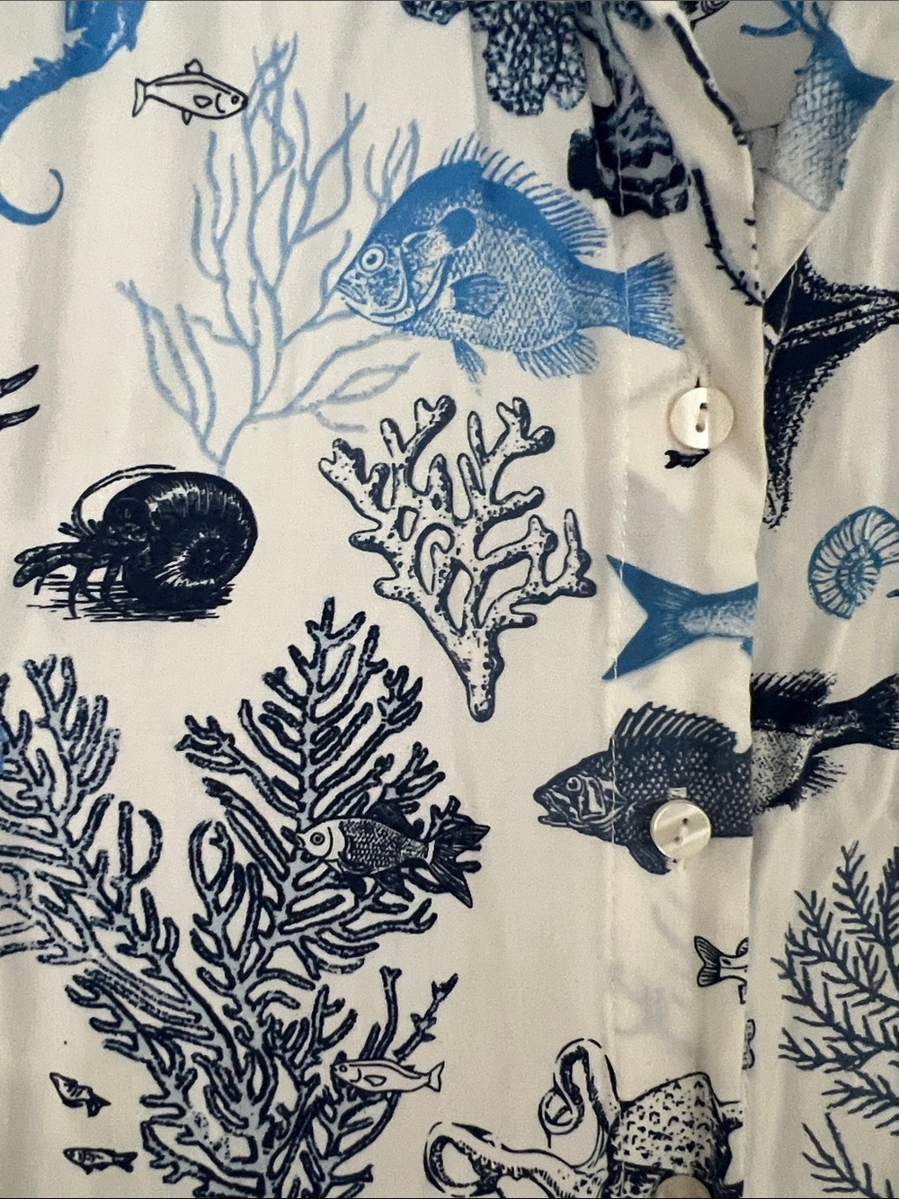 Jane and Delancey White Button-Down Rayon Shirt with Blue Sea-life/Marine Print - Picture 3 of 5
